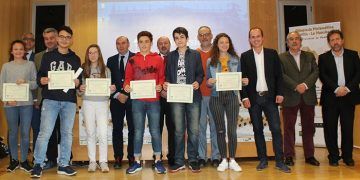 Alberto Rojo felicita a los ganadores de la Olimpiada Matemática celebrada en Guadalajara
