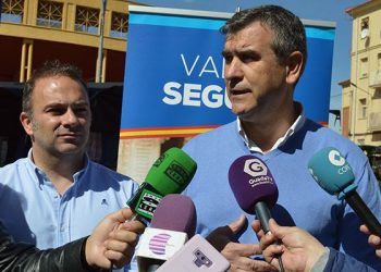 Antonio Román anuncia que establecerá una línea de subvenciones para que las personas mayores puedan reformar sus viviendas y hacerlas más accesibles