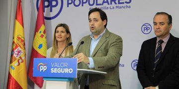 El PP debe ponerse en pie y luchar por las municipales y autonómicas porque aún hay partido