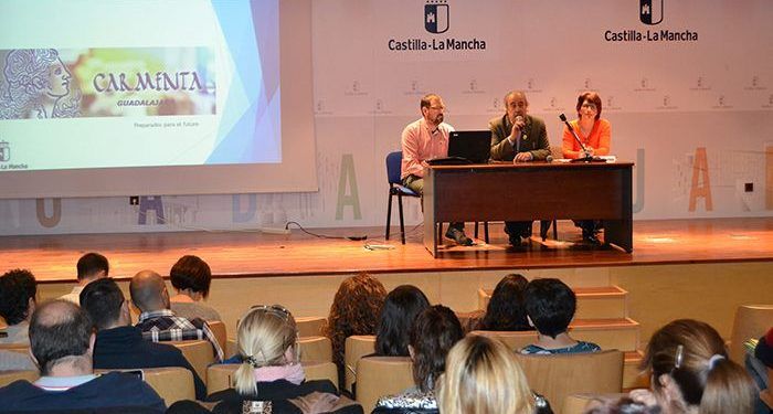 Equipos directivos de 31 centros educativos de Guadalajara participan en una jornada informativa sobre el proyecto Carmenta