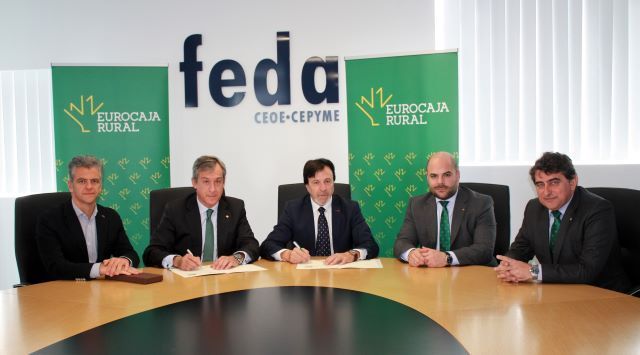 Eurocaja Rural renueva su séptimo convenio social con FEDA