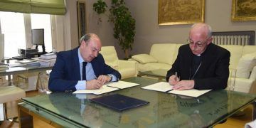 La Diputación de Guadalajara cede una parcela a la Residencia de Mayores Juan Pablo II de Alovera para mejorar su atención a los residentes