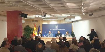 La Diputación de Guadalajara edita un libro sobre la Catedral de Sigüenza para conocerla y visitarla en familia