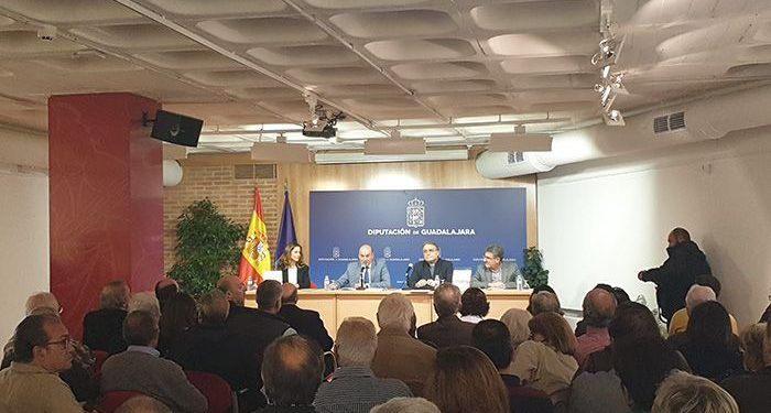 La Diputación de Guadalajara edita un libro sobre la Catedral de Sigüenza para conocerla y visitarla en familia