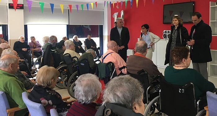 La Junta felicita a la residencia de mayores Los Nogales en su decimoquinto aniversario