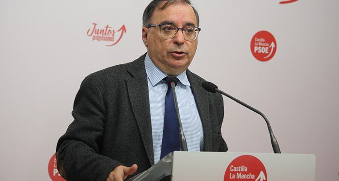 Mora asegura que la ausencia de castellano-manchegos en la lista del PP al Parlamento Europeo “demuestra lo poco que pinta Núñez en su partido”