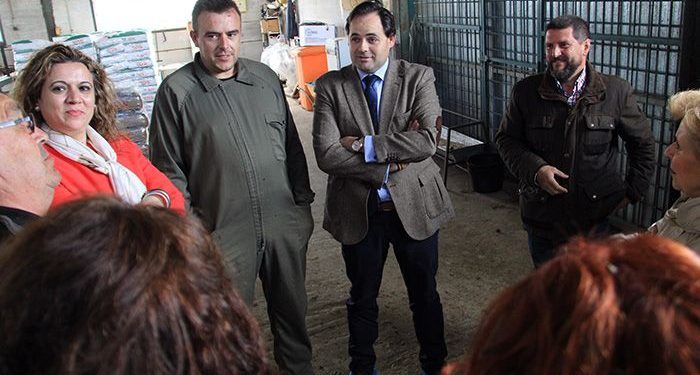 Núñez apuesta por combatir la despoblación apoyando la maternidad, garantizando los accesos por carretera y tecnológicos y poniendo en marcha incentivos fiscales Núñez apuesta por combatir la despoblación apoyando la maternidad, garantizando los accesos por carretera y tecnológicos y poniendo en marcha incentivos fiscales