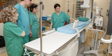 Profesionales de Hemodinámica del Hospital de Guadalajara se forman en el manejo de los nuevos equipos con que cuenta la Unidad