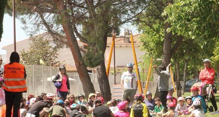 Casi 125 personas disfrutaron de un extraordinario Bicicuentos 2019 en Cabanillas