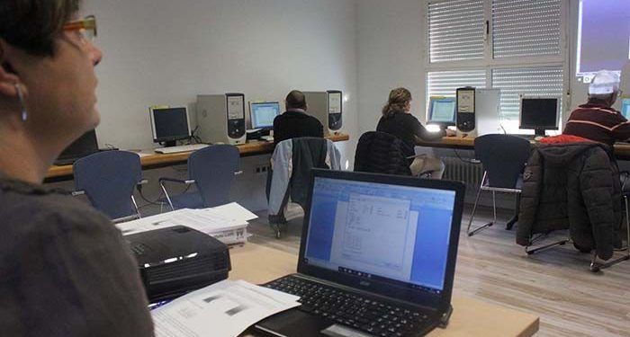 Casi 80 desempleados de Cabanillas se ponen al día en programas informáticos