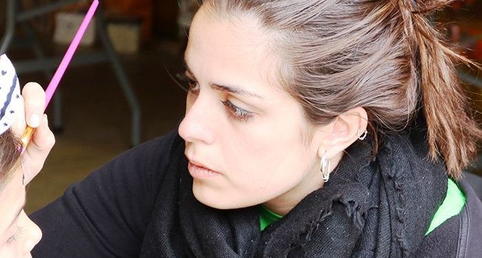 CONTIGO Somos Democracia promoverá un Programa de parentalidad positiva y la Unidad de Apoyo a la Infancia y Adolescencia en El Casar-Mesones