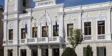 El Ayuntamiento de Guadalajara pone en marcha el operativo especial para el traslado a los colegios electorales