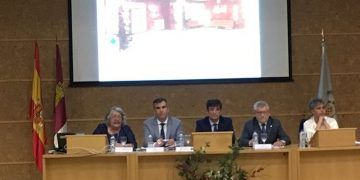 El alcalde de Guadalajara participa en la clausura del 50 aniversario de la Escuela de Enfermería