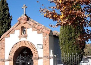 El Ayuntamiento de Cabanillas presenta denuncia por el robo de decenas de cruces metálicas del Cementerio Municipal El Ayuntamiento de Cabanillas presenta denuncia por el robo de decenas de cruces metálicas del Cementerio Municipal