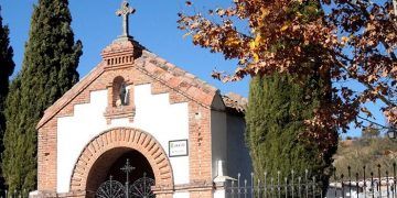 El Ayuntamiento de Cabanillas presenta denuncia por el robo de decenas de cruces metálicas del Cementerio Municipal