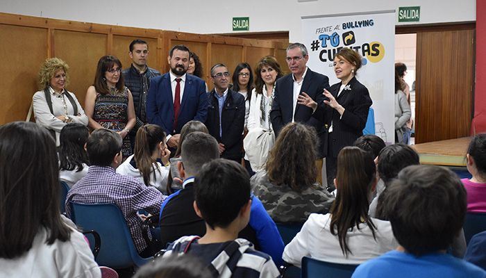 El Gobierno de Castilla-La Mancha aboga por implicar a toda la sociedad en la lucha contra el acoso escolar