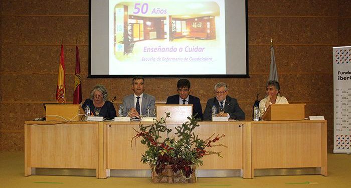 Felpeto participa en la celebración del 50 aniversario de los estudios de Enfermería de Guadalajara