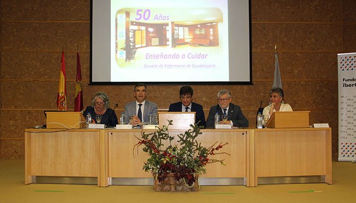 Felpeto participa en la celebración del 50 aniversario de los estudios de Enfermería de Guadalajara