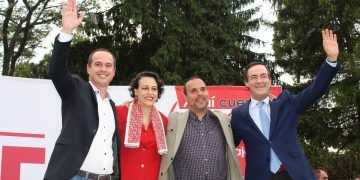 Magdalena Valerio y José Bono arropan a Alberto Rojo en el primer gran mitin del PSOE en Guadalajara