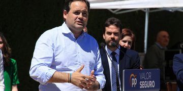 Núñez propone bajar los impuestos en Castilla-La Mancha para ser “un dique de contención” frente a los 26.000 millones de euros de subida fiscal de Sánchez