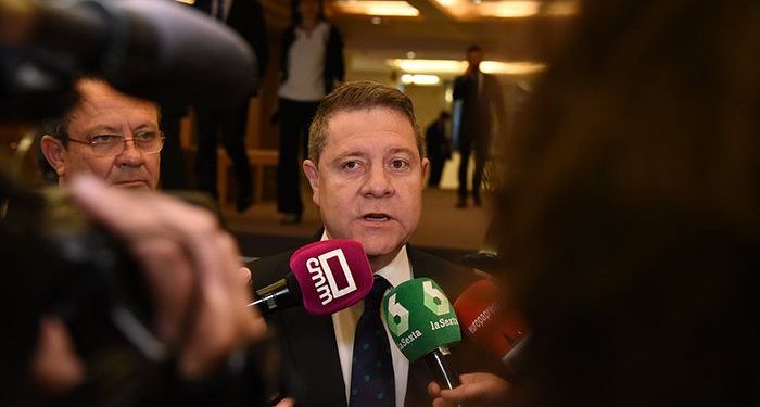 Page subraya el potencial del futuro parque temático Puy du Fou España como generador de empleo y riqueza