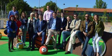 Román anuncia la construcción de un parque de ocio deportivo en Las Lomas, similar al realizado en Manantiales