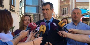 Román anuncia la creación de una nueva línea de autobús que conectará el barrio del Balconcillo con el centro, el Hospital, el centro comercial y los nuevos juzgados