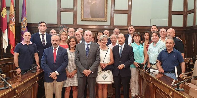 La Diputación de Guadalajara celebra la festividad del Sagrado Corazón homenajeando a sus trabajadores La Diputación de Guadalajara celebra la festividad del Sagrado Corazón homenajeando a sus trabajadores