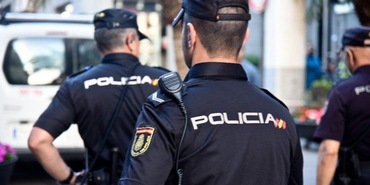 La Policía Nacional detiene en Guadalajara a dos personas dedicadas al tráfico de cocaína