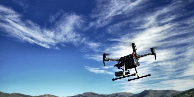 Telefónica lleva a cabo con éxito un piloto con drones basado en soluciones IoT para la detección temprana de incendios Telefónica lleva a cabo con éxito un piloto con drones basado en soluciones IoT para la detección temprana de incendios