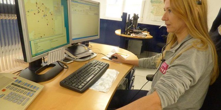 Un niño de 8 años ayuda al Servicio de Emergencias 1-1-2 a rescatar a su madre y su hermano, que quedaron atrapados en el río Alberche Un niño de 8 años ayuda al Servicio de Emergencias 1-1-2 a rescatar a su madre y su hermano, que quedaron atrapados en el río Alberche
