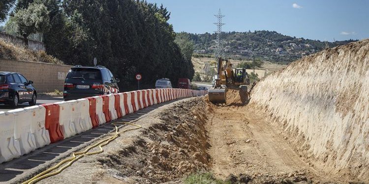 El Ayuntamiento de Guadalajara inicia las obras del segundo acceso al Hospital y del tercer carril en la calle San Agustín El Ayuntamiento de Guadalajara inicia las obras del segundo acceso al Hospital y del tercer carril en la calle San Agustín