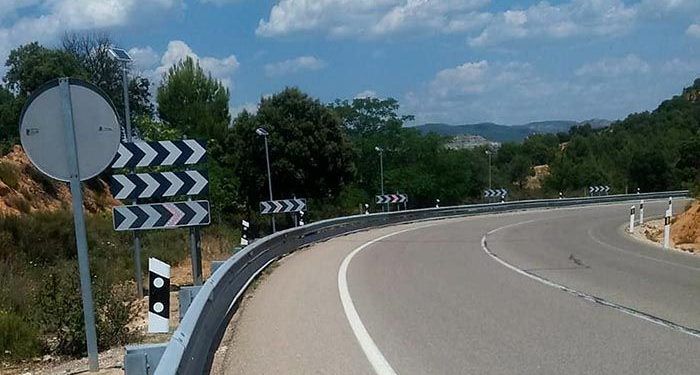 Carreteras del Estado mejora la señalización de la N 204 a su paso por Pareja