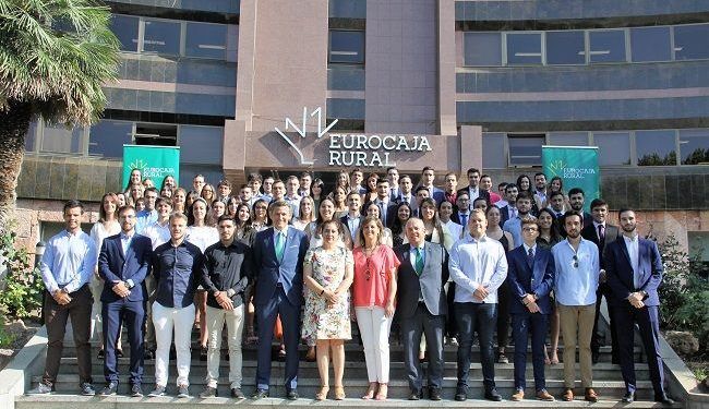 Casi un centenar de universitarios realizarán sus prácticas en Eurocaja Rural