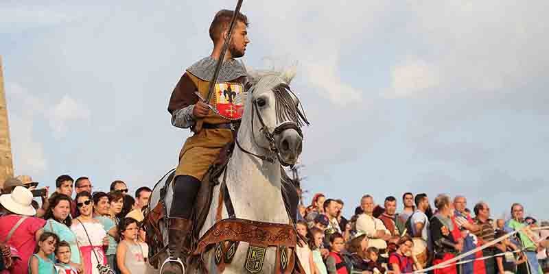 Cerca de 25.000 personas han llenado la ciudad de Sigüenza en sus XX Jornadas Medievales