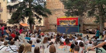 El guiñol de Gorgorito y la fiesta de DJs ponen el broche de oro a la Semana Joven de Sigüenza