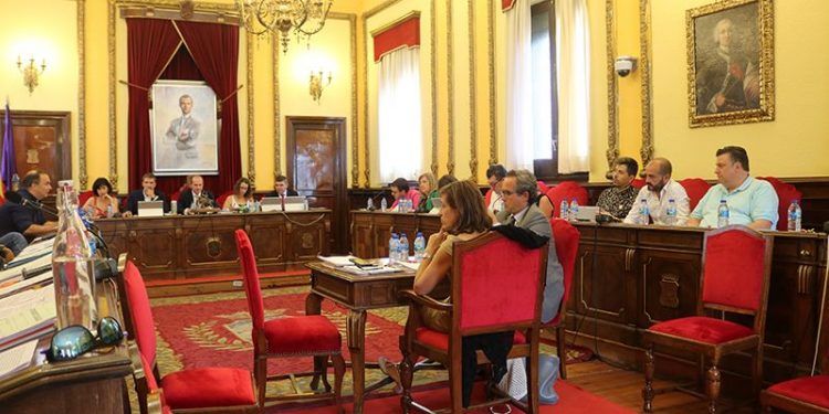 El Ayuntamiento de Guadalajara aprueba la propuesta de Cs de condenar la violencia durante la celebración del Orgullo El Ayuntamiento de Guadalajara aprueba la propuesta de Cs de condenar la violencia durante la celebración del Orgullo