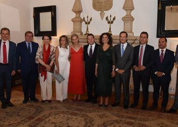 El Gobierno de España, el Parlamento regional y el Poder Judicial trasladan su voluntad de colaboración institucional al presidente García-Page
