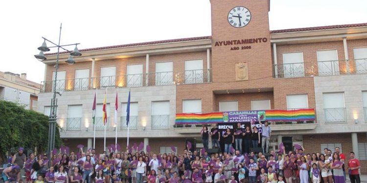 Más de 200 personas se suman a la jornada reivindicativa y feminista de Cabanillas Más de 200 personas se suman a la jornada reivindicativa y feminista de Cabanillas