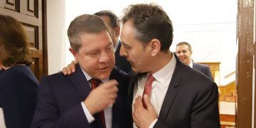 Francisco Tierraseca felicita a Emiliano García-Page y muestra su voluntad de continuar colaborando