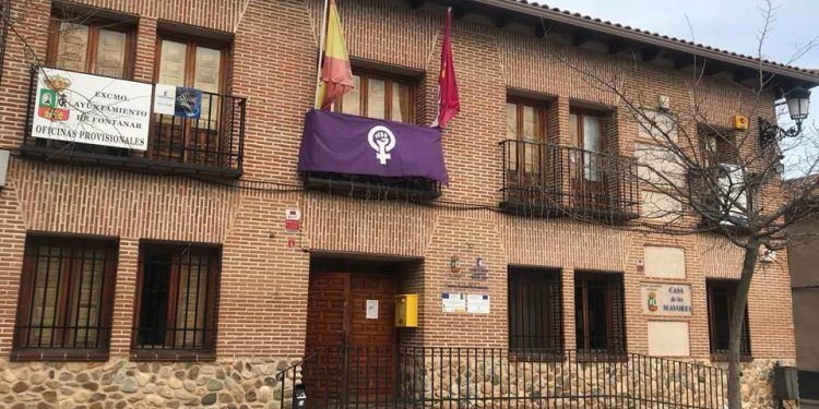La Guardia Civil registra el Ayuntamiento de Fontanar en Guadalajara