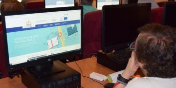 El Gobierno de Castilla-La Mancha ha llegado a 470 personas mayores de 55 años en el último trimestre a través de su Programa CapacitaTIC+55