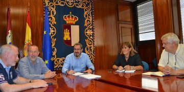 UGT y CCOO tratan sobre siniestralidad, despoblación y diálogo social en la primera toma de contacto con el delegado de la Junta en Guadalajara