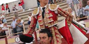 Víctor Hernández repite puerta grande en Sigüenza