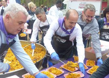 Agotadas las 5.000 raciones de la Paella Solidaria previstas por la Diputación de Guadalajara