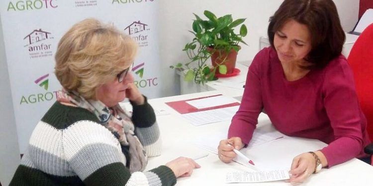 AMFAR detecta la descoordinación administrativa como obstáculo principal en el trámite de la Titularidad Compartida de las Explotaciones Agrarias