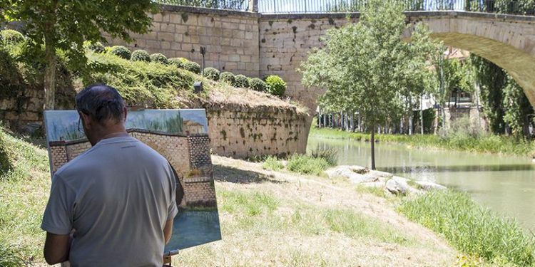 El Concurso de Pintura Rápida ‘Villa de Trillo’ se celebrará el próximo 26 de octubre buscando los colores del otoño
