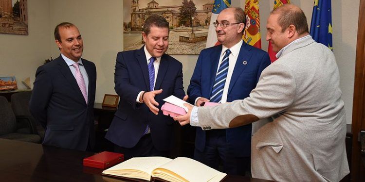 El Gobierno de Castilla-La Mancha aprobará, antes de fin de año, un Plan de Empleo para mujeres rurales dotado con cinco millones de euros El Gobierno de Castilla-La Mancha aprobará, antes de fin de año, un Plan de Empleo para mujeres rurales dotado con cinco millones de euros