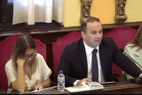 El Grupo Popular en el Ayuntamiento de Guadalajara vota en contra del recorte de 172.000 euros propuesto por PSOE y Ciudadanos en ayudas sociales y de empleo El Grupo Popular en el Ayuntamiento de Guadalajara vota en contra del recorte de 172.000 euros propuesto por PSOE y Ciudadanos en ayudas sociales y de empleo
