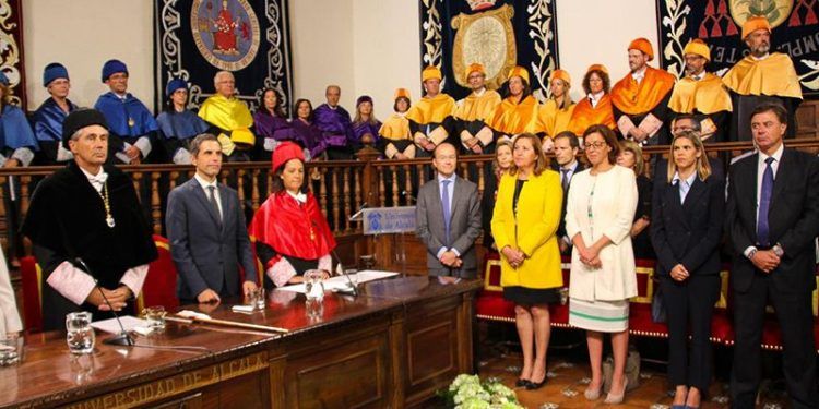 La Junta desea el mejor curso académico al profesorado y al alumnado de la Universidad de Alcalá y en especial al de Guadalajara La Junta desea el mejor curso académico al profesorado y al alumnado de la Universidad de Alcalá y en especial al de Guadalajara